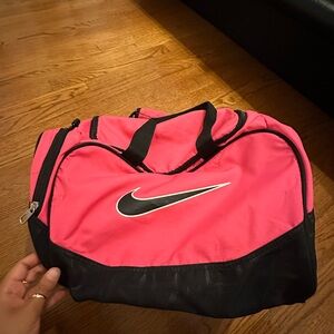 Small Nike duffle with strap